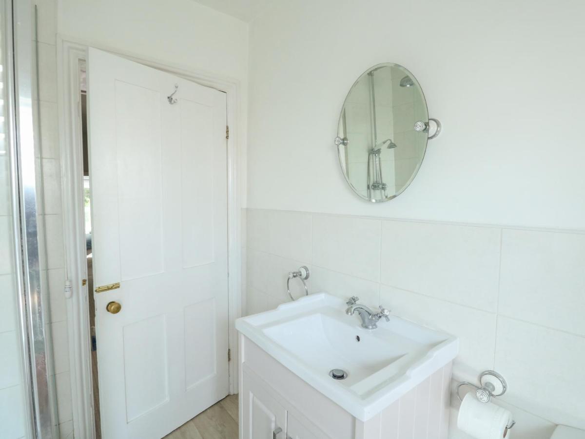 Elm Villa Вэрхэм Экстерьер фото